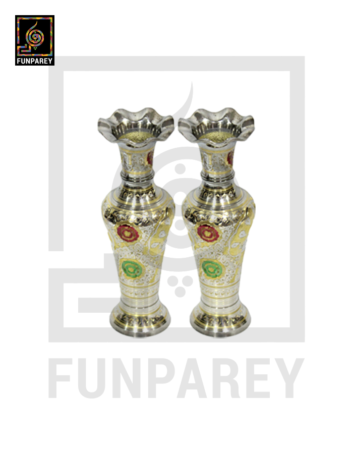 Handmade 10" Brass Vase Pair 'Pensive'