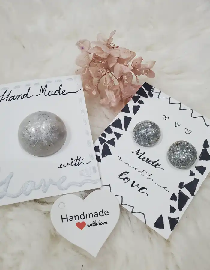Resin Jewellery Set - Ring & Earrings - Silver Flakes