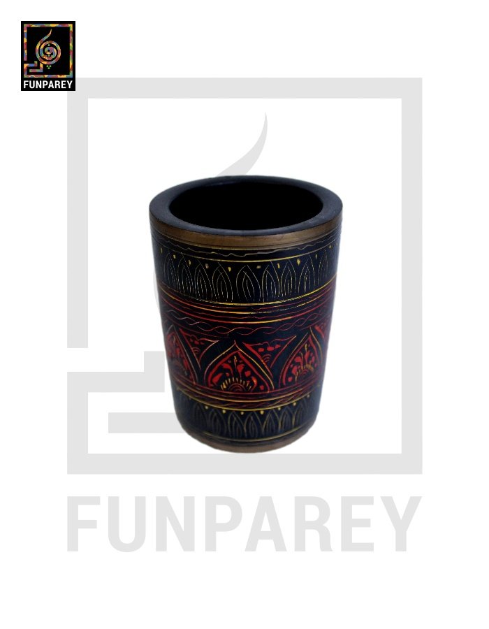 Accessory Jar Cylindrical with Lacquer Art