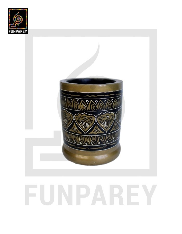 Accessory Jar Cylindrical with Lacquer Art