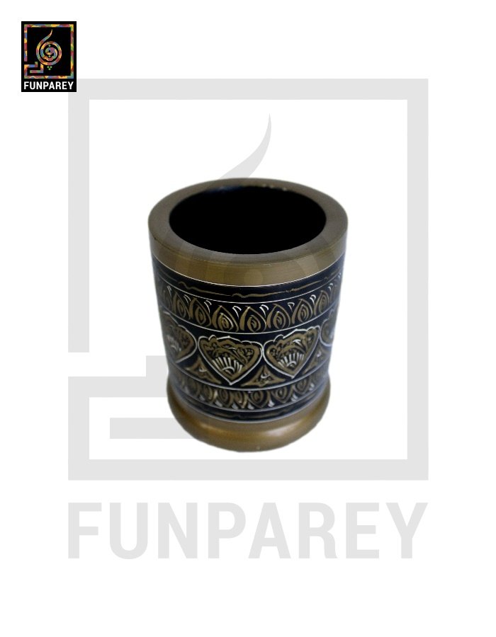 Accessory Jar Cylindrical with Lacquer Art