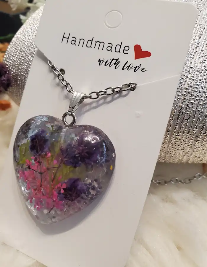 Handcrafted Resin Pendant - Flora Amoris