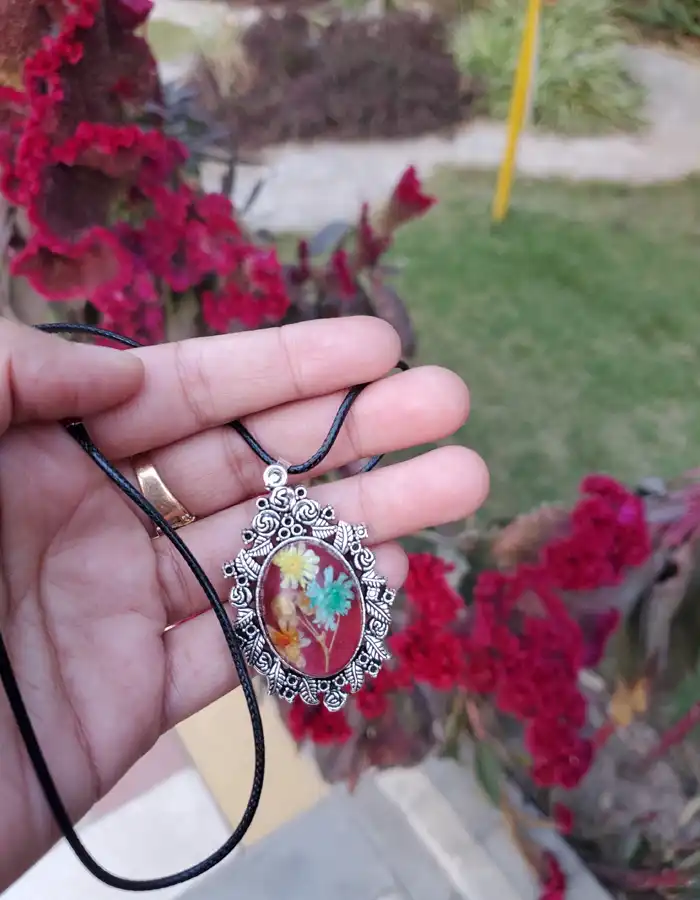 Handcrafted Resin Pendant - Flora Nest