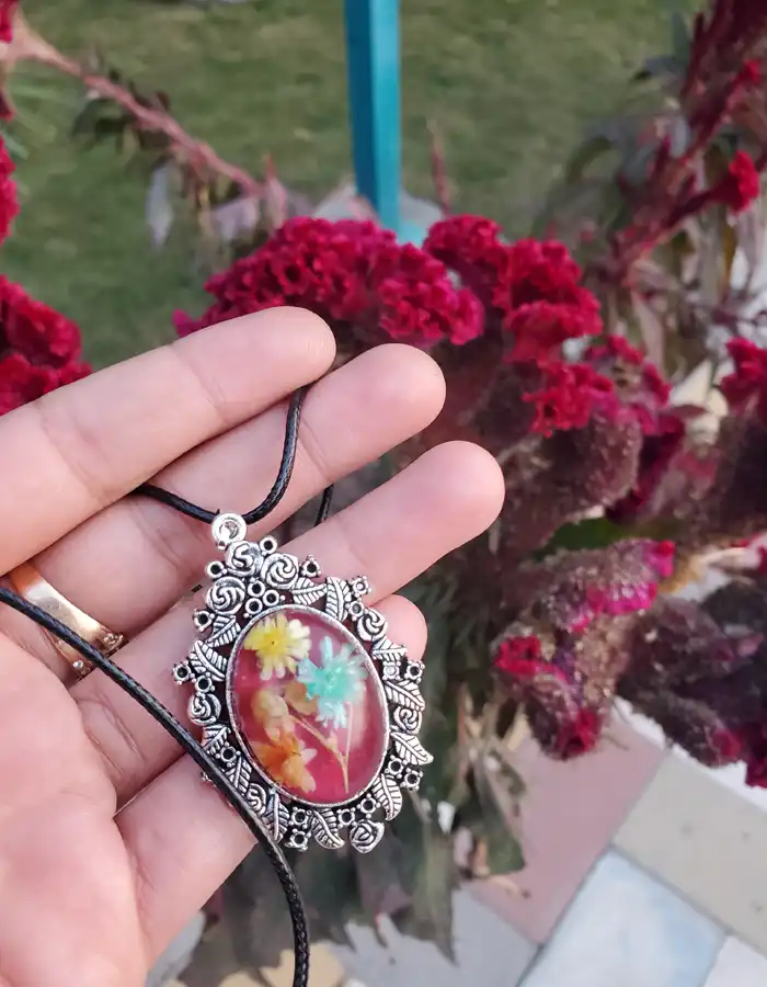 Handcrafted Resin Pendant - Flora Nest