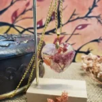 Handmade Resin Pendant - Botanic Affection 001