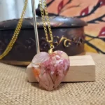 Handmade Resin Pendant - Botanic Affection 005