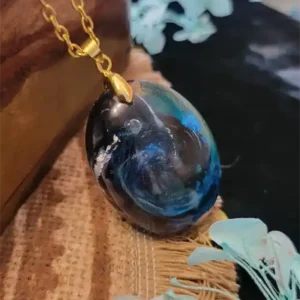 Handmade Resin Pendant - Falak-e-Raaz 7x9