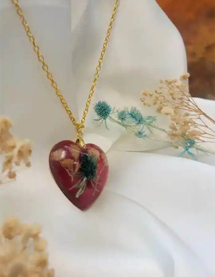 Handmade Resin Pendant Floral - Emblems