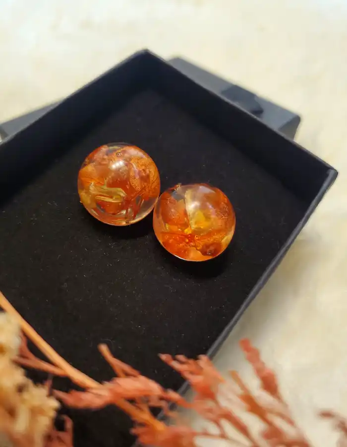 Resin Made Earrrings - Rhythmic