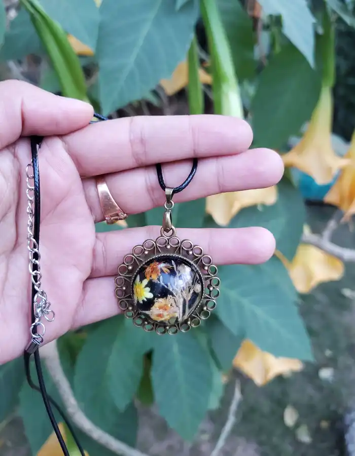 Resin Pendant - OrnateFlare