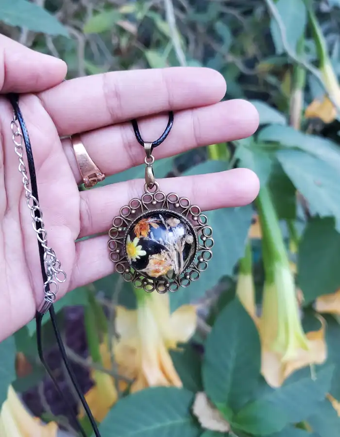 Resin Pendant - OrnateFlare